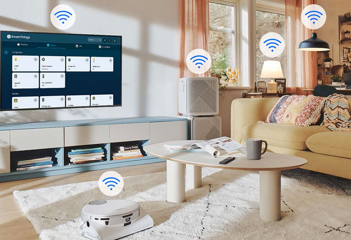 Στη φωτογραφία απεικονίζεται η τεχνολογία smart thing με δυνατότητα σύνδεσης την έξυπνων συσκευών σε σαλόνι
